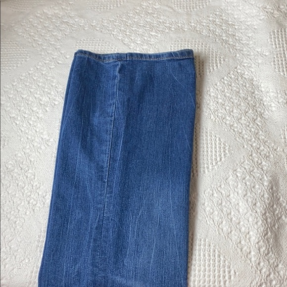 Express Jeans Stella Reg Fit LowRise 30W x 31L - Picture 3 of 4